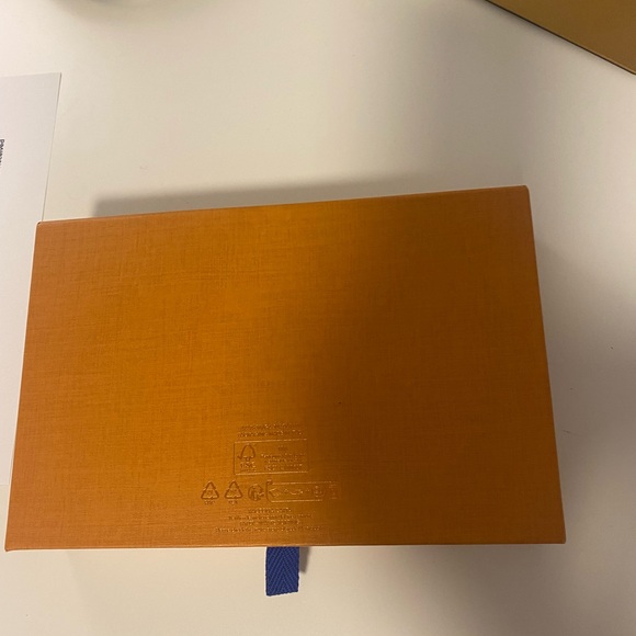 Louis Vuitton  Box and dust bag - Picture 3 of 3